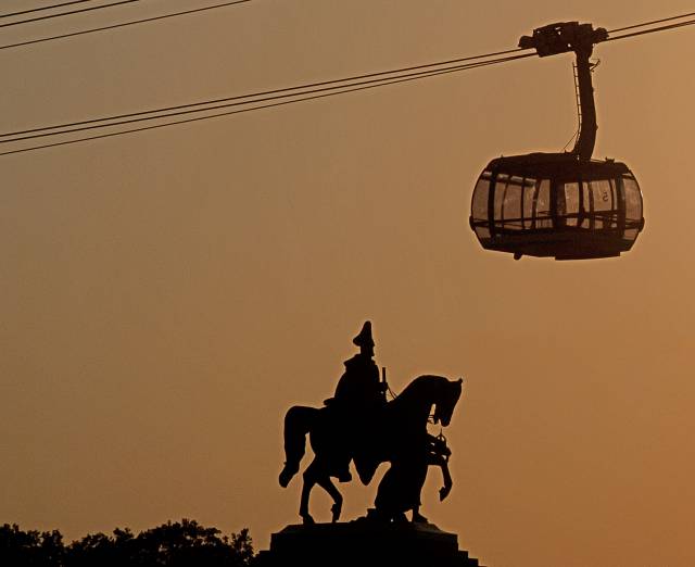 Koblenz Silvester Schiff Burg Seilbahn